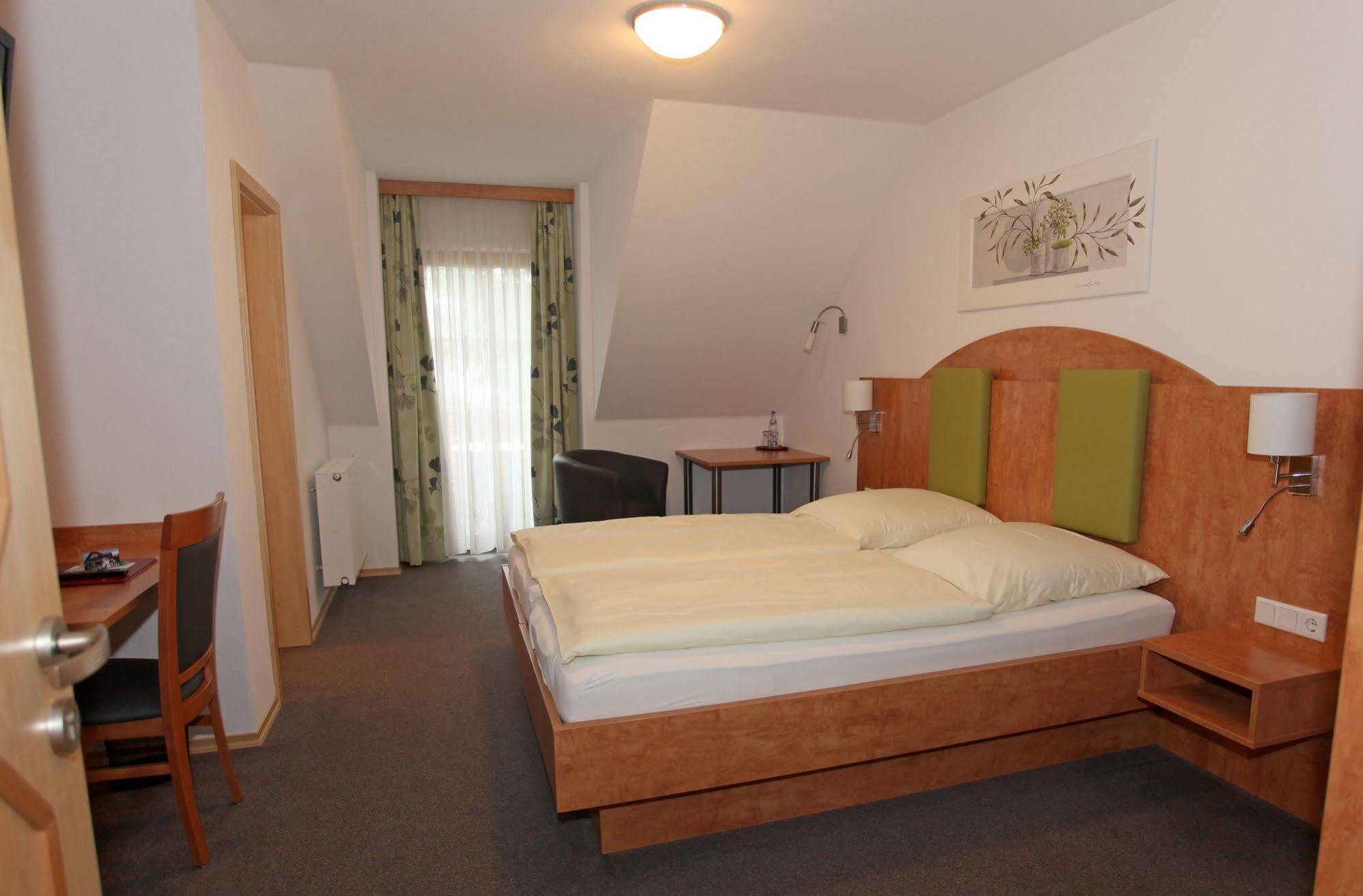 Hotel Garni Hopfengold Wolnzach Luaran gambar