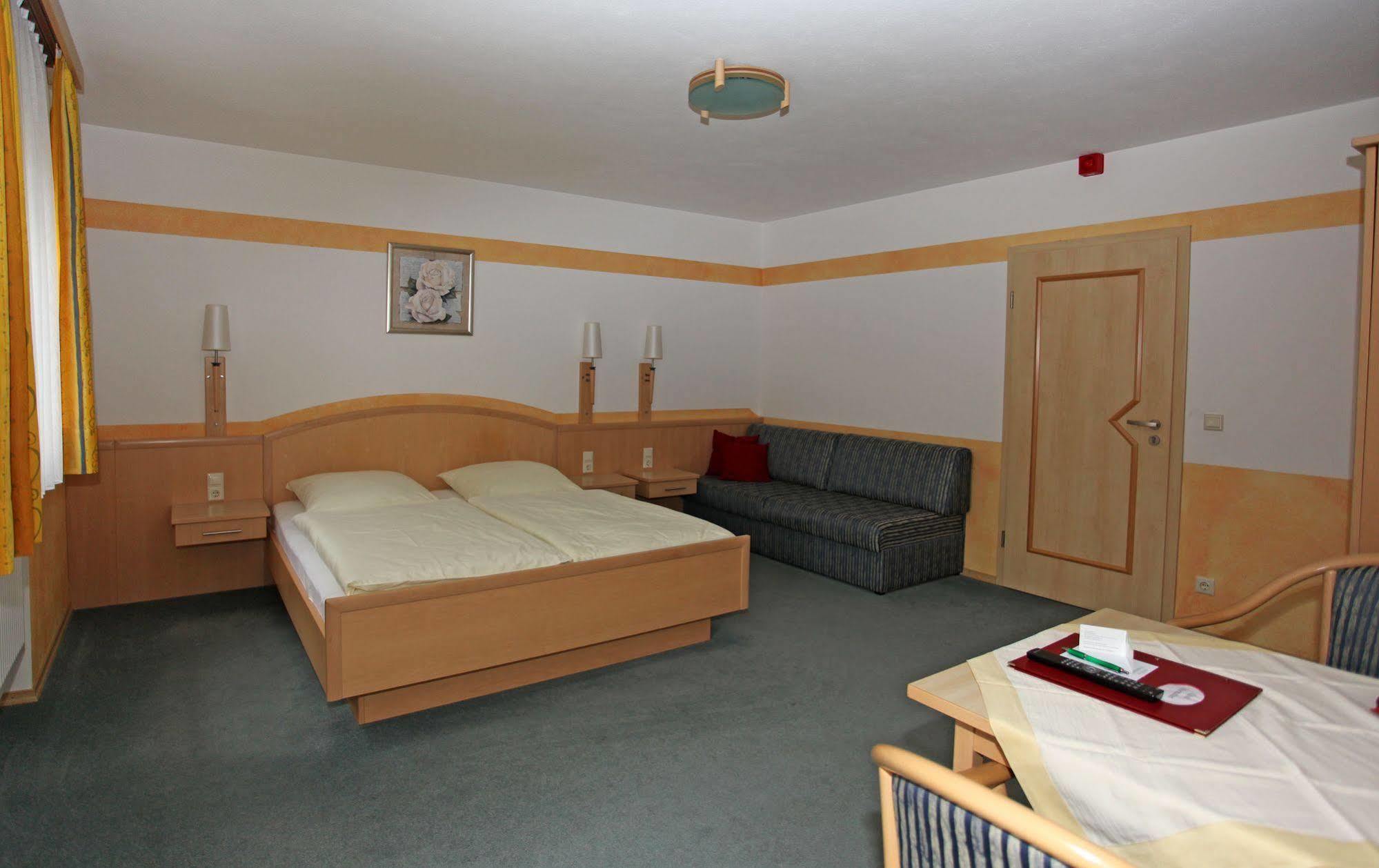 Hotel Garni Hopfengold Wolnzach Luaran gambar
