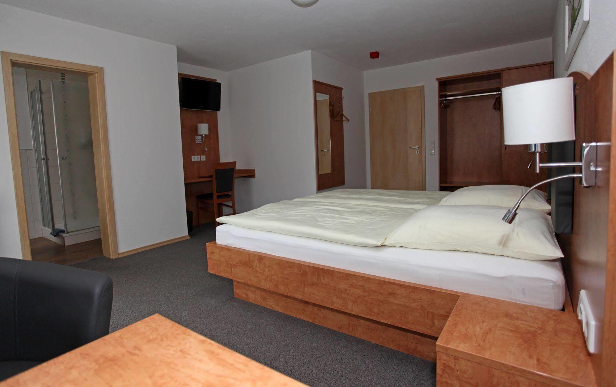 Hotel Garni Hopfengold Wolnzach Luaran gambar
